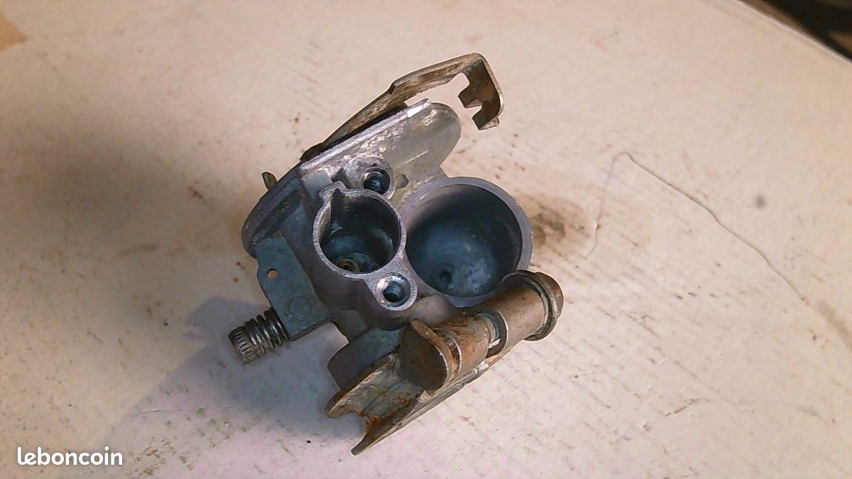 Carburateur Gurtner D12 G 243 (image 2)