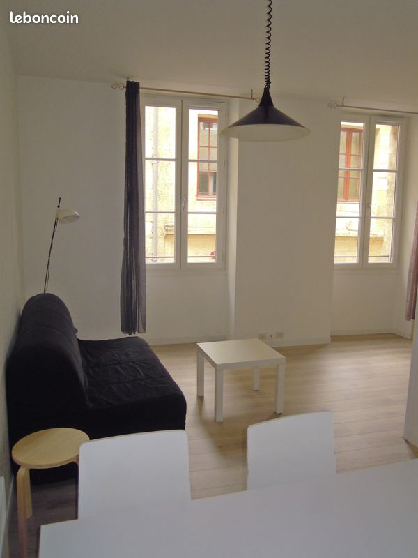 Appartement 1 pièce 28 m² · à Bordeaux · 28 m² · 566 €/mois