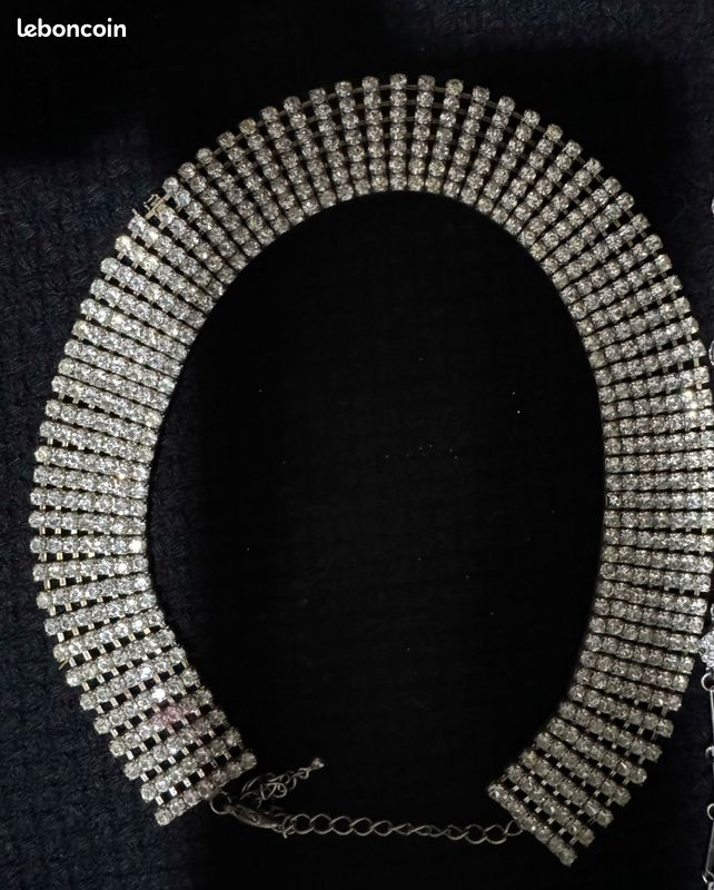 Collier fantaisie (image 3)