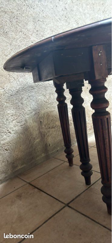 Table ronde ancienne 1920 style Louis Philippe 6 pieds (image 5)