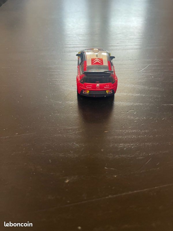 Petite Citroën C4 redbull (image 2)
