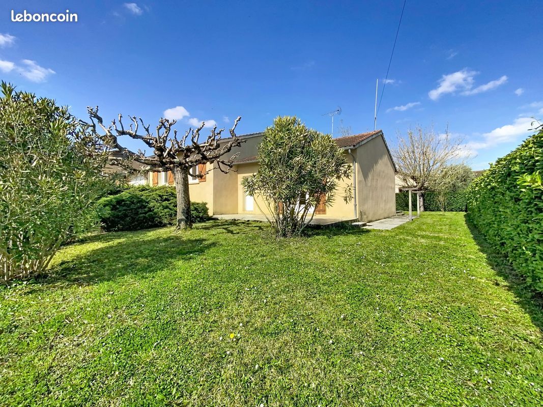 Maison 4 pièces 126 m² · à Gaillac · 126 m² · 865 €/mois