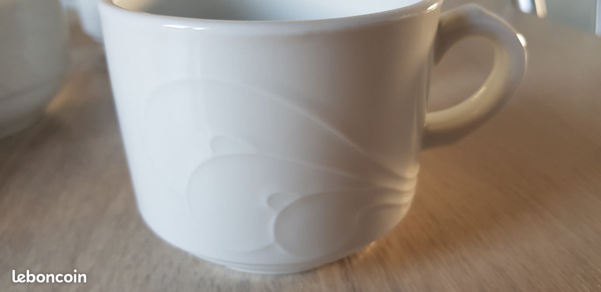 Tasses et sucrier (image 6)