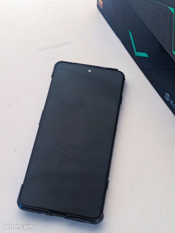 Blackshark 4 gaming Xiaomi pour pièces (image 2)