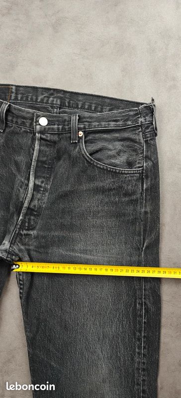 Jean vintage Levi's 501 Original |W34 L30 FR44| coupe droite straight 100% coton noir #H2428 (image 9)