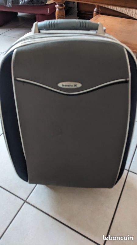 Petite valise carry-on sans roulettes 50x40x20 extensible