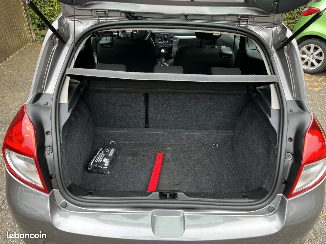Renault Clio 1.5 dCi 75ch Expression Clim eco² 3p *DISTRIB ET ENTRETIEN OK (image 8)