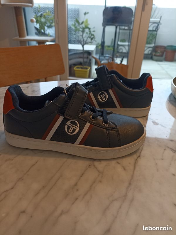 Sneakers baskets neuves P33 (image 2)