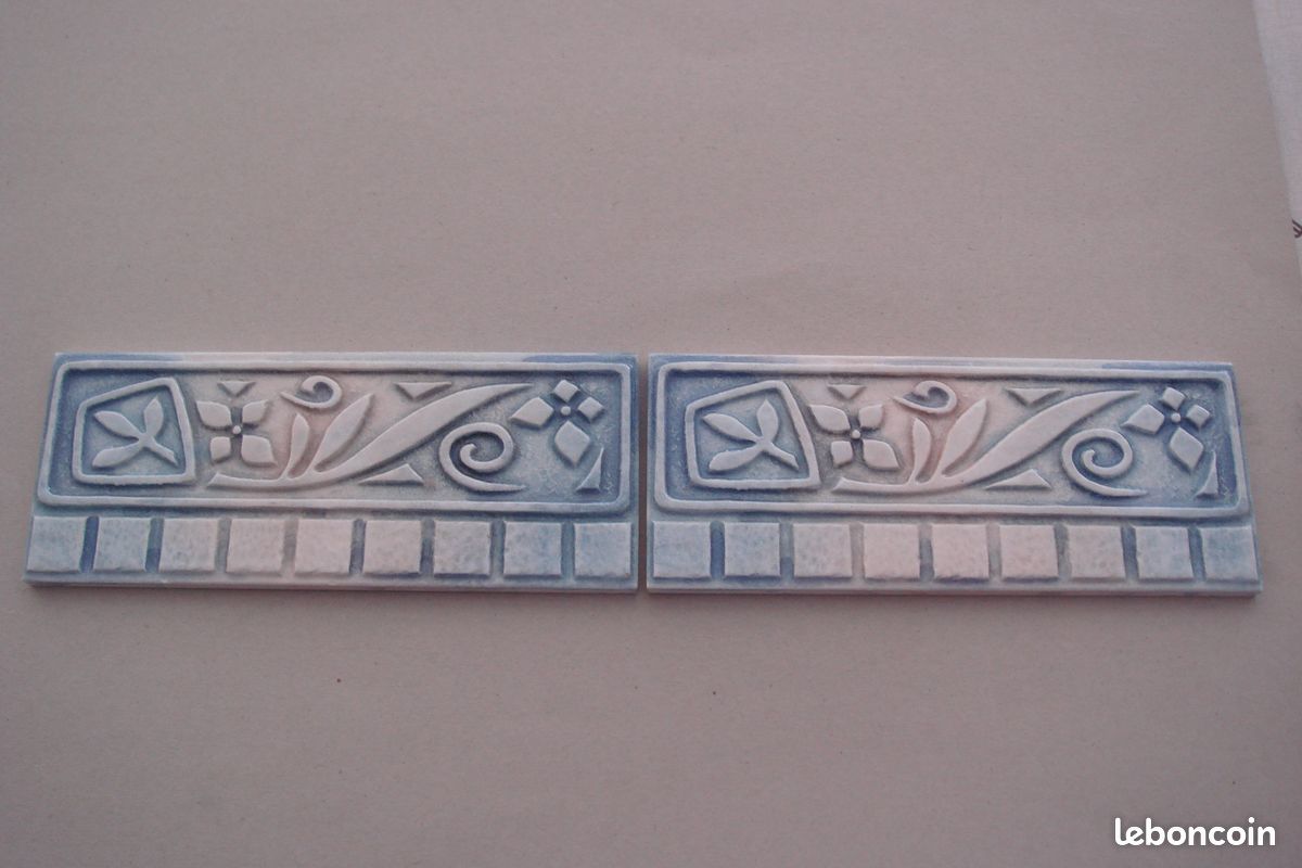 Frises bleues (image 1)