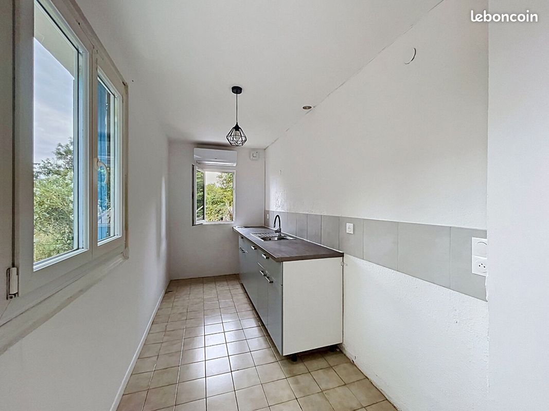 Appartement 1 pièce 38 m² · à Céret · 38 m² · 450 €