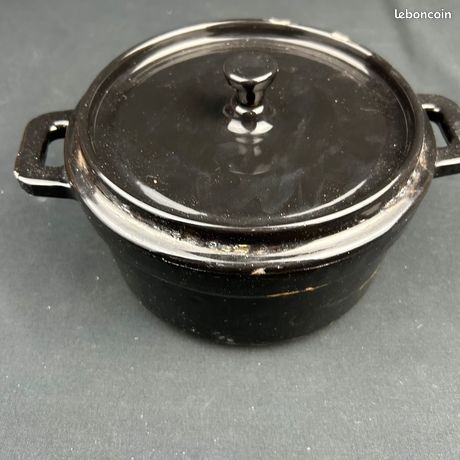 Grande cocotte fonte émaillée cousances numéro 16
