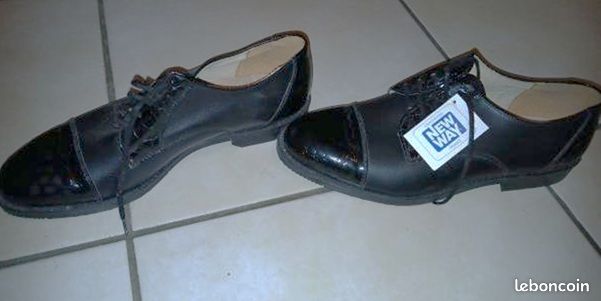 Chaussures homme neuves taille 45 (image 2)
