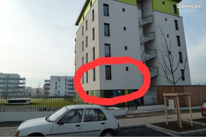 Sathonay-Camp Studio meublé 31 M2