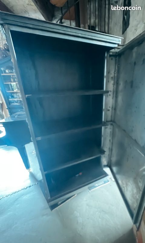 Armoire métallique style coffre fort (image 2)