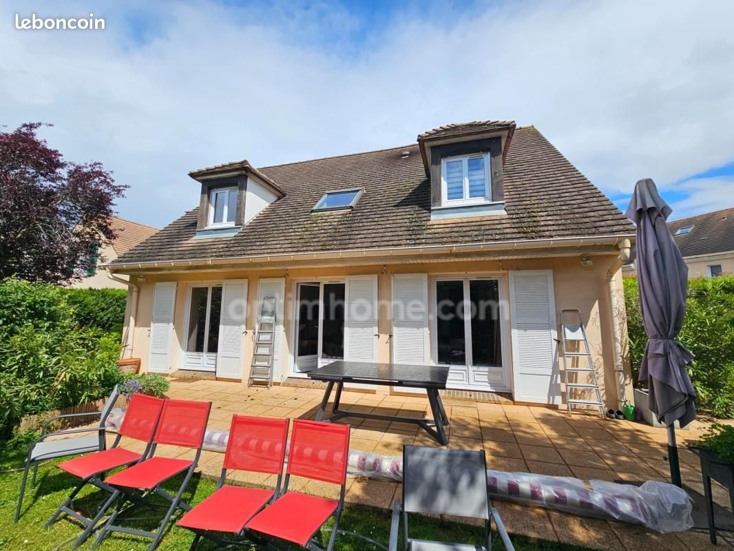 Maison 6 pièces 140 m² · à Vernouillet · 140 m² · 541 000 €