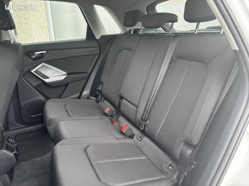 Audi Q3 35 TFSI 150ch Mild Hybrid Advanced S tronic 7 (image 17)