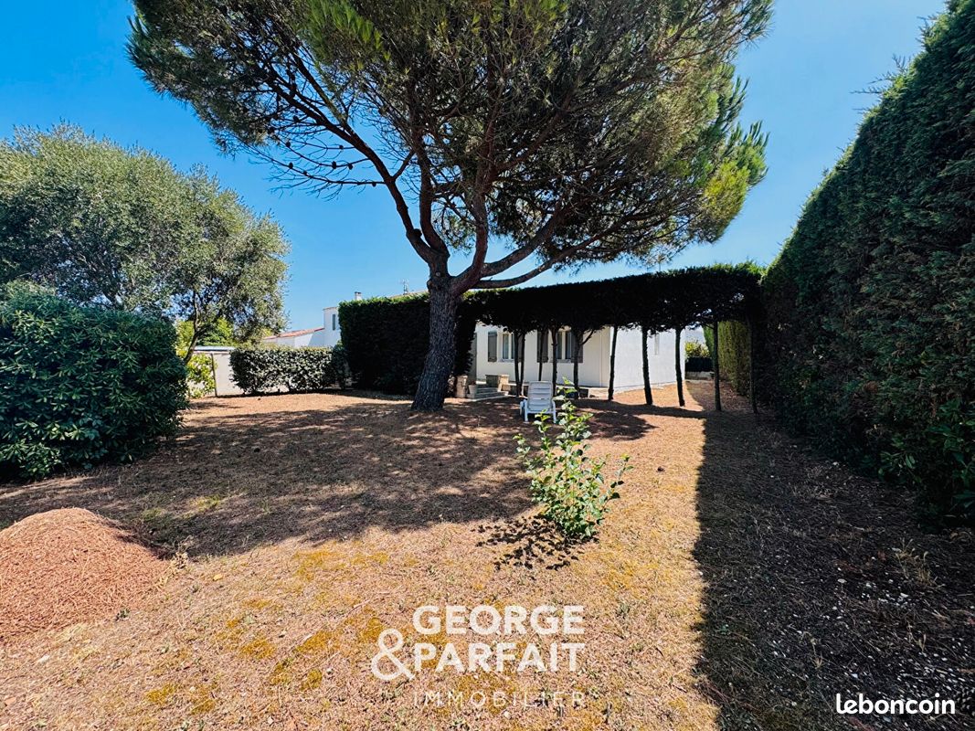 Terrain 517 m² · à Saint-Martin-de-Ré · 517 m² · 451 500 €