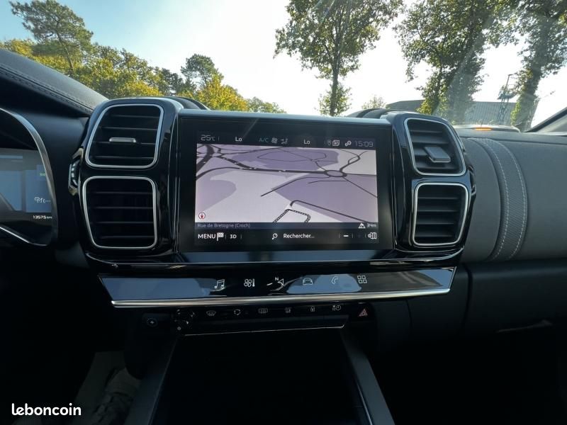 Citroen C5 Aircross Hybrid 225ch C-Series e-EAT8 (image 18)