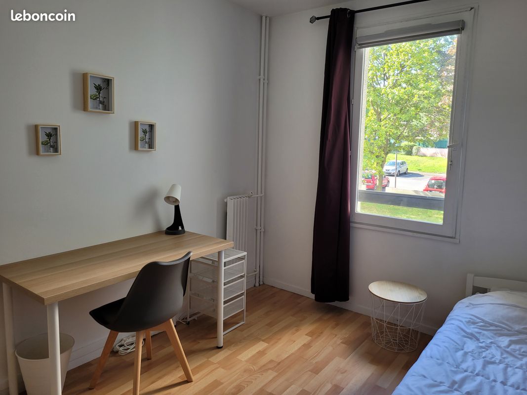 Appartement 7 pièces 105 m² · à Cergy · 105 m² · 600 €/mois