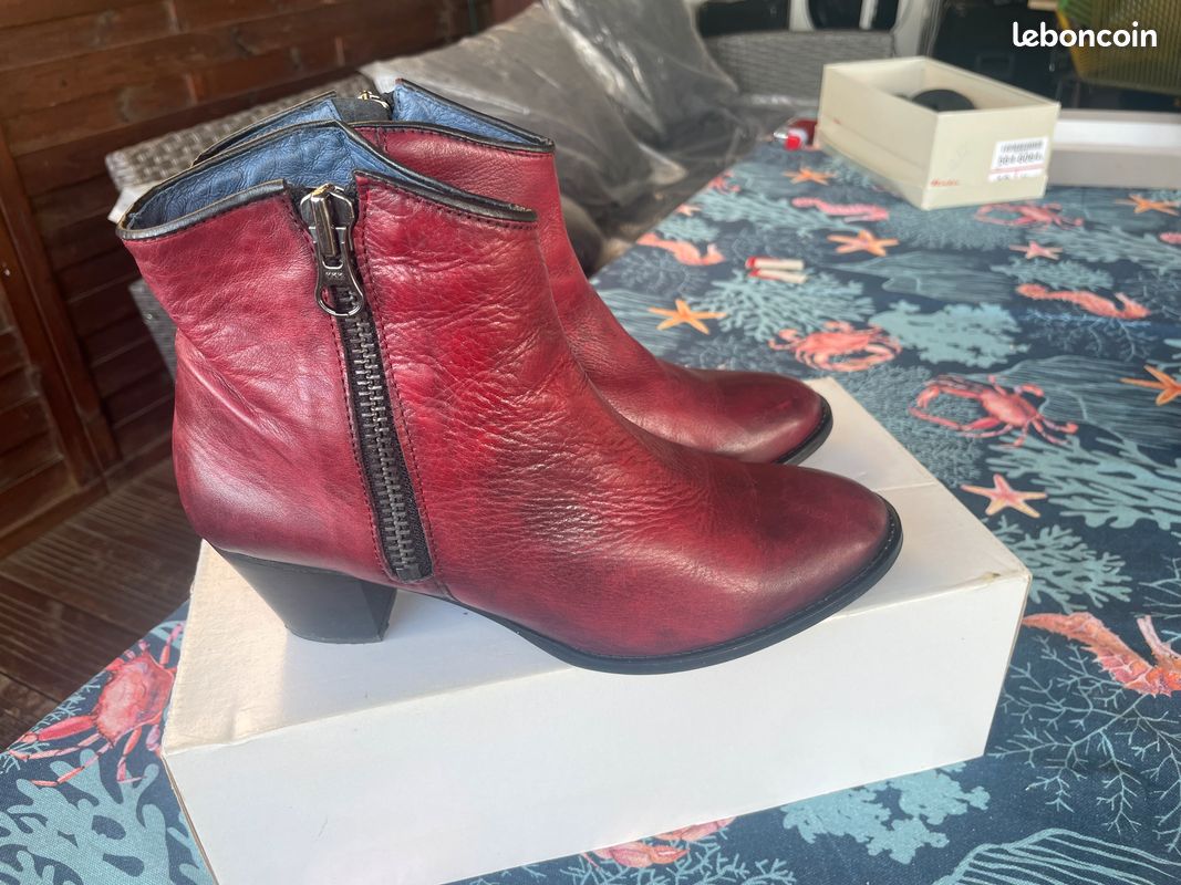 Bottines en cuir à talon rouge Chaussures