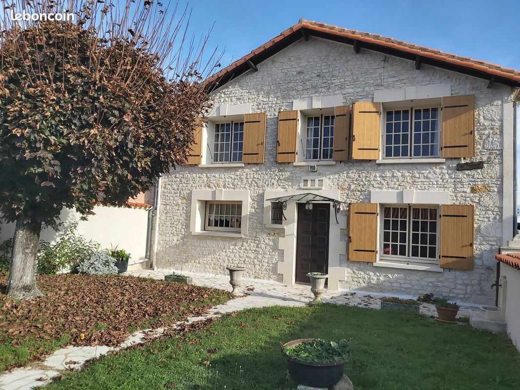 Maison 3 pièces 80 m² · à Cozes · 80 m² · 196 000 €