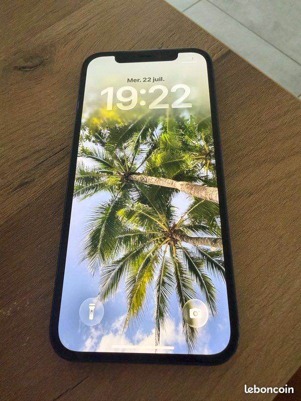IPhone 12 (image 2)