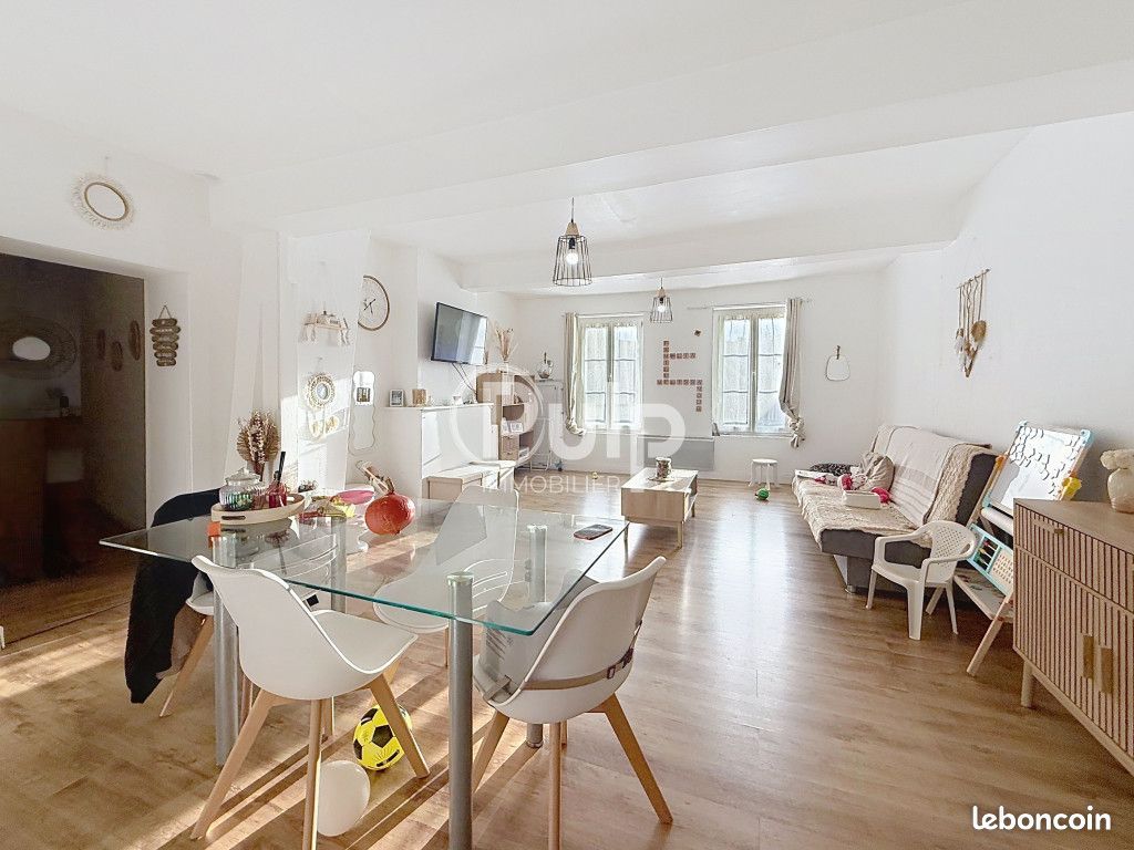 Immeuble 10 pièces 200 m² · à Saint-Pol-sur-Ternoise · 200 m² · 149 900 €