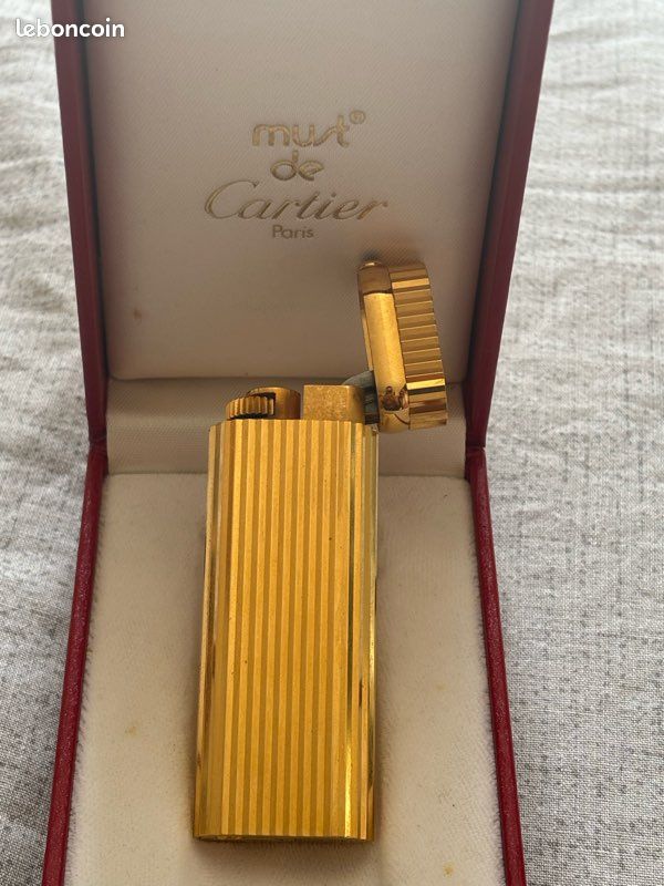 Briquet Cartier must plaqué or avec rubis (image 4)