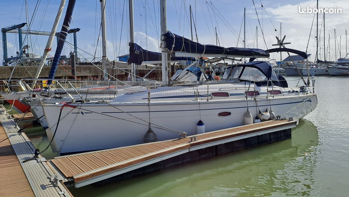 BAVARIA CRUISER 33 — View photo 1