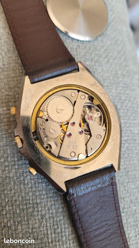Montre Mécanique Ancienne à Remontage Manuel - Boîtier Doré Acier, Cadran Argenté, Occasion