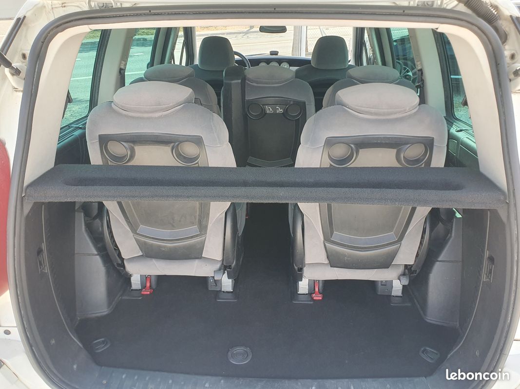 Peugeot 807 2,0 hdi/7 places/Radars/Clim/Régulateur/Distrib neuve/Garantie/Réservation&Livraison Possible (image 9)