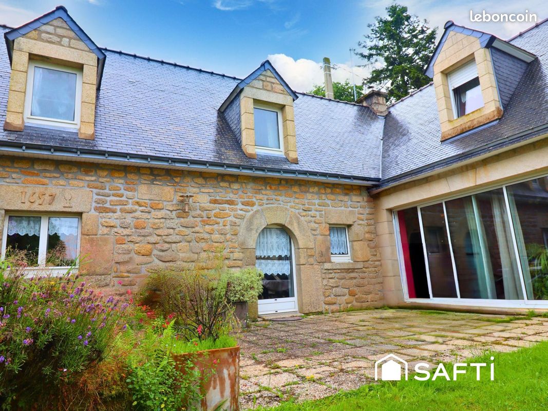 Maison 8 pièces 160 m² · à Plouay · 160 m² · 268 000 €
