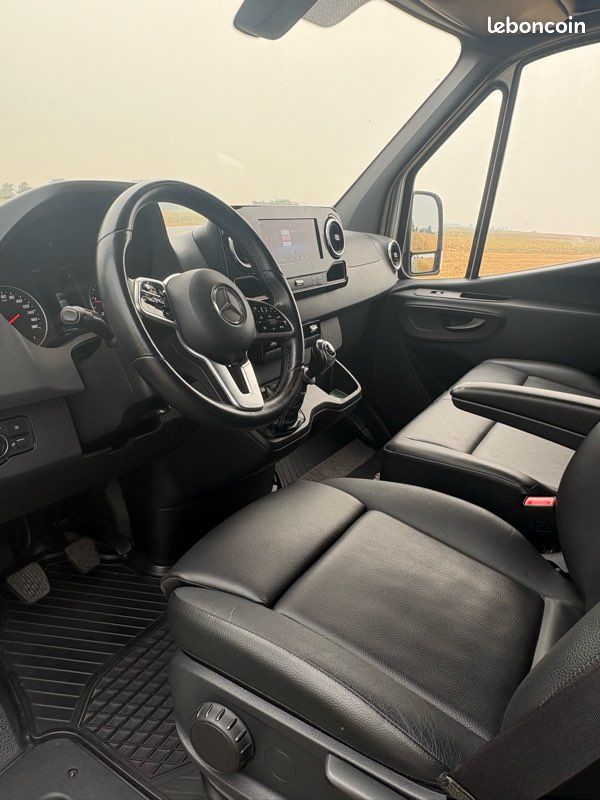 Mercedes Benz sprinter (image 3)