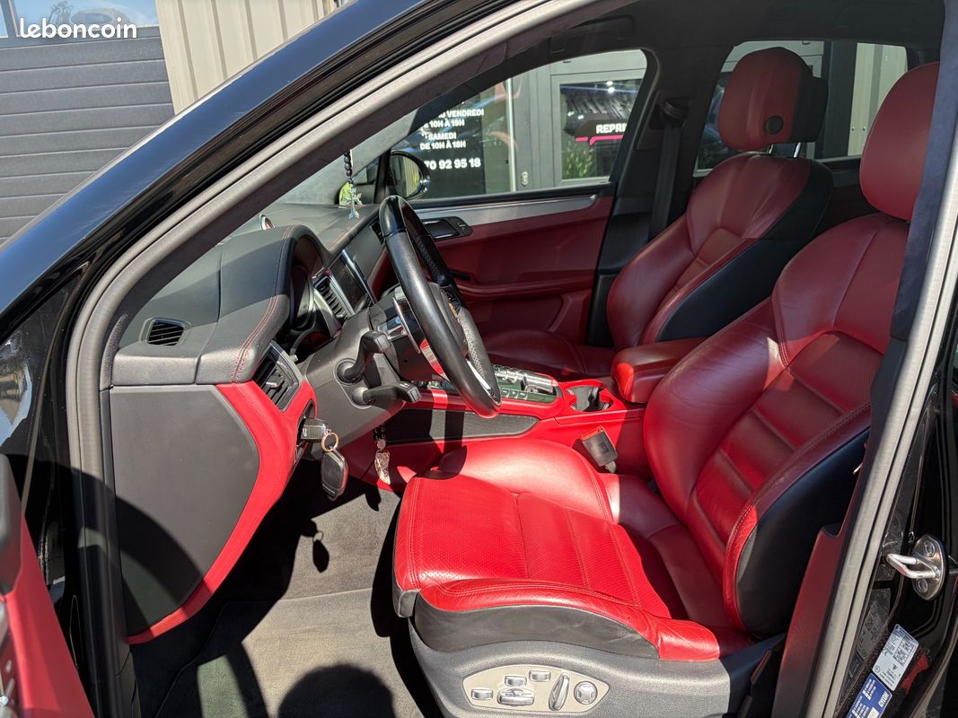 PORSCHE MACAN Turbo 3.6 V6 400 ch PDK avec CARPLAY / AUDIO BOSE / CAMERA (image 9)