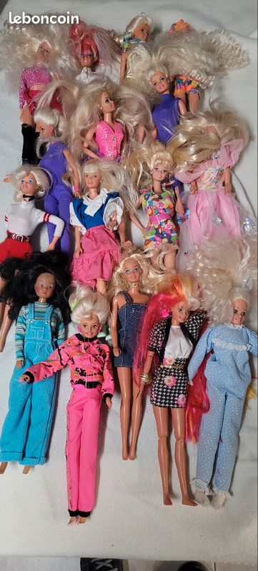 Poupées Barbies (image 1)