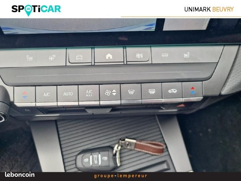 Opel Astra 1.2 Turbo Hybrid 145ch Ultimate e-DCT 6 (image 26)