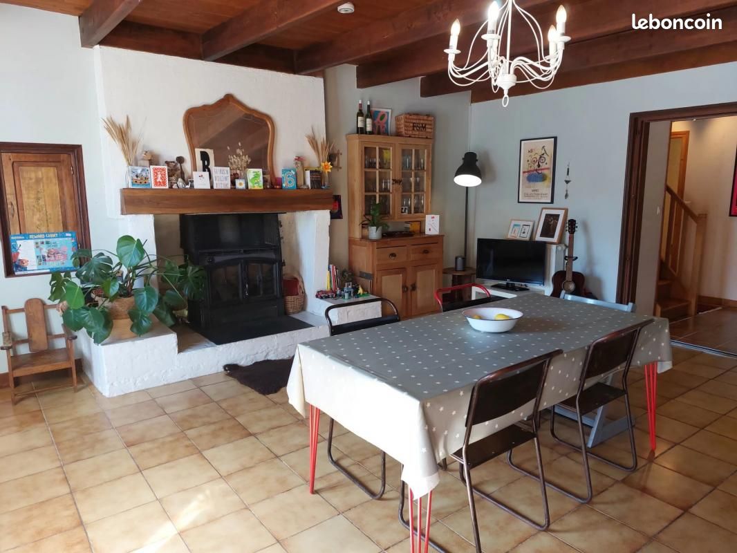 Maison 206 m² Villefagnan - Villefagnan 16240 (image principale 3)