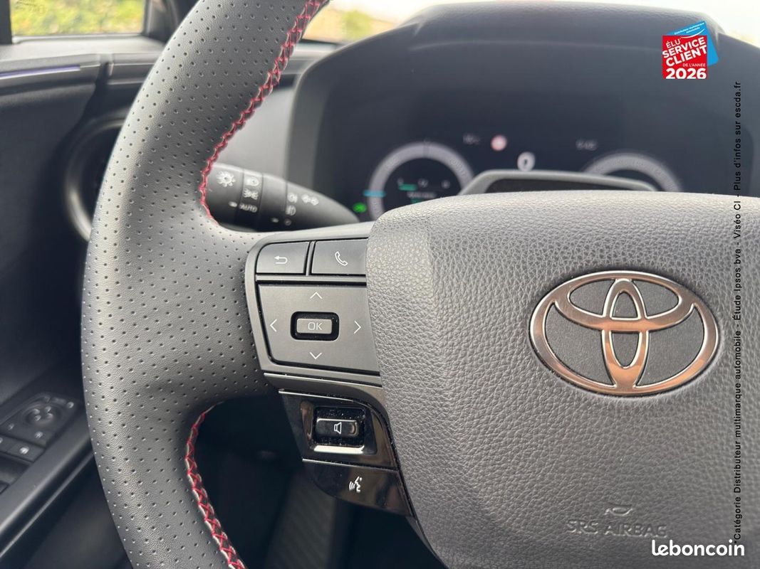 Toyota C-HR 2.0 Hybride 200ch GR Sport Premiere AWD-i MY25 (image 28)
