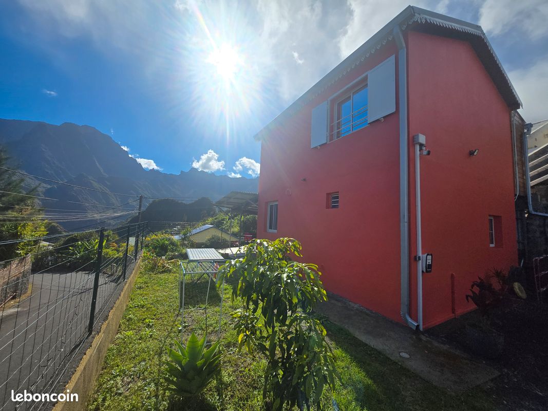 Maison 4 pièces 60 m² · à Cilaos · 60 m² · 275 000 €