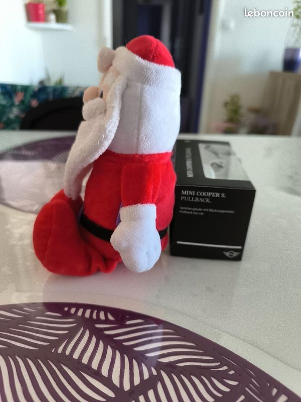 Peluche père noël (image 2)