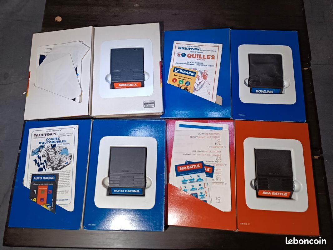 CONSOLE MATTEL INTELLIVISION excellent état. Fonctionnelle avec 5 jeux fournis. EUR 10,00 - FR