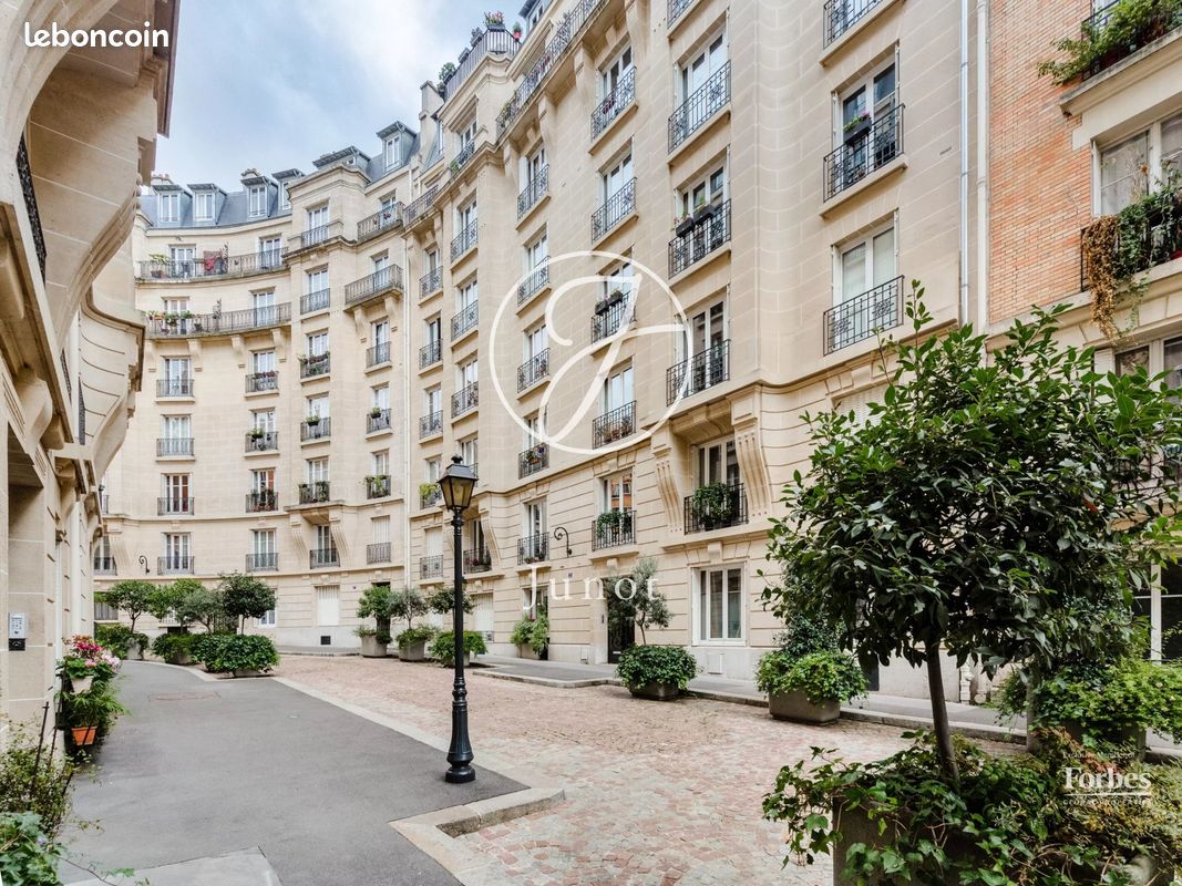 Appartement 4 pièces 121 m² · à Paris · 121 m² · 1 620 000 €