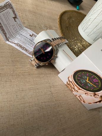 Bijoux Michael Kors Montre Connectée Femme MKT5006 - Bijoutier Boutique