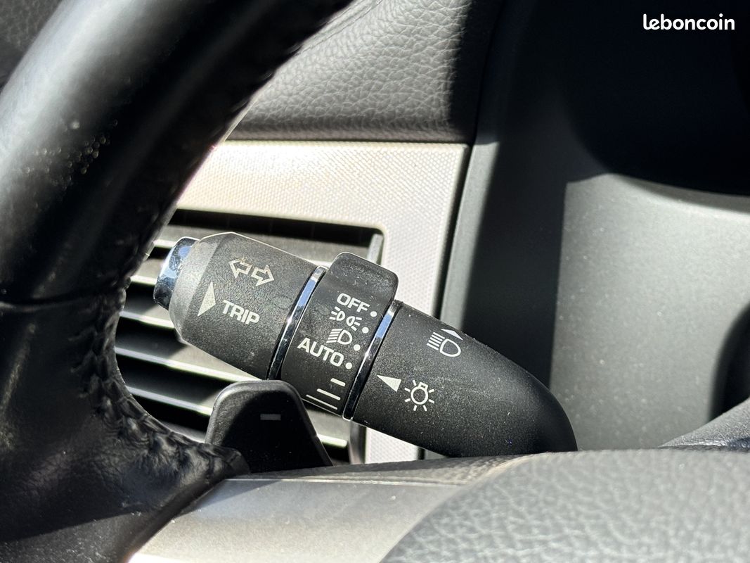 JAGUAR XF 2.7D Bi-Turbo Luxe - Historique complet (image 28)
