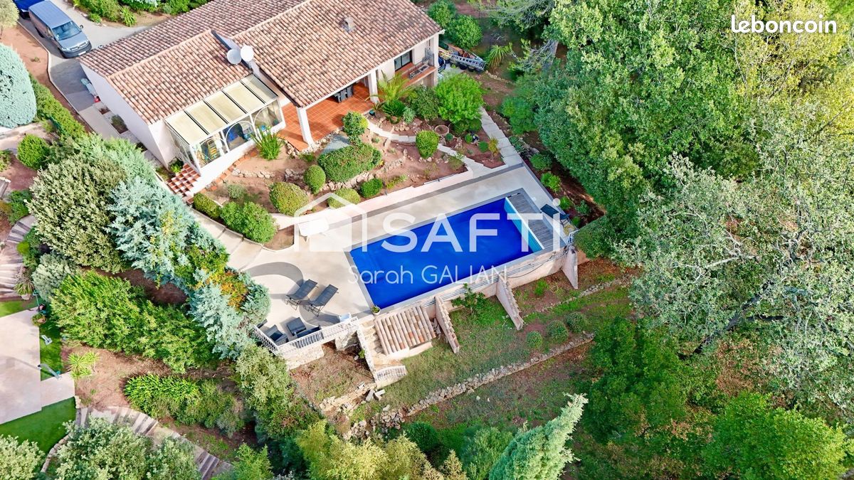Maison 5 pièces 154 m² · à Roquebrune-sur-Argens · 154 m² · 649 000 €