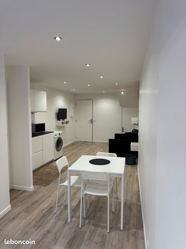 Appartement 1 pièce 28 m² · à Annecy · 28 m² · 1 050 €/mois