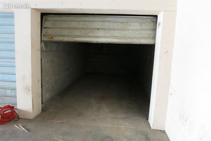 Parking/box JOINVILLE LE PONT