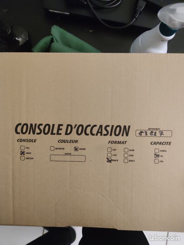 Xbox one x (image 2)