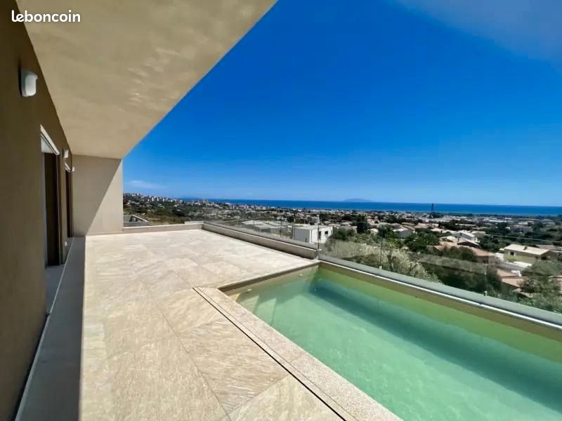 Maison 4 pièces 124 m² · à Furiani · 124 m² · 2 300 €/mois
