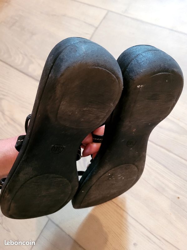 Chaussures ouvertes (image 5)
